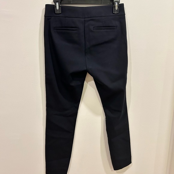 Women’s Loft petite Size 2 black mid rise trouser with gold detailed buttoning - Picture 5 of 5